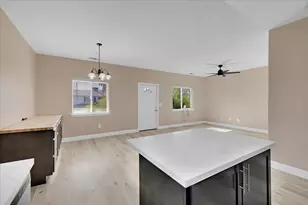 4581 Meadow Way, Olivehurst, CA 95961 - Photo 16