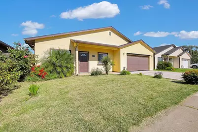4581 Meadow Way, Olivehurst, CA 95961 - Photo 2