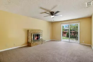 8348 Edgefield Way, Stockton, CA 95209 - Photo 16
