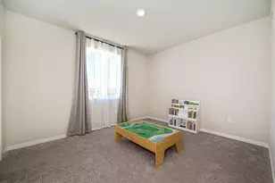 8229 Poppy Rdg Cir, Elk Grove, CA 95757 - Photo 20