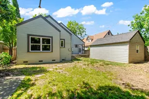 1045 35th St, Sacramento, CA 95816 - Photo 28