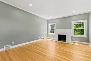 1045 35th St, Sacramento, CA 95816 - Photo 8
