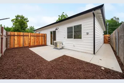 5060 Mascot Avenue, Sacramento, CA 95820 - Photo 22