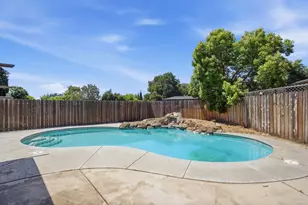 13979 Montezuma Way, Manteca, CA 95336 - Photo 2
