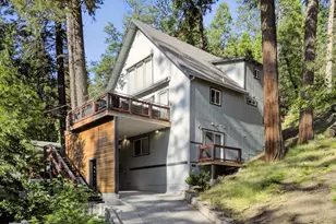 22437 Robin Hood Dr, Twain Harte, CA 95383 - Photo 2