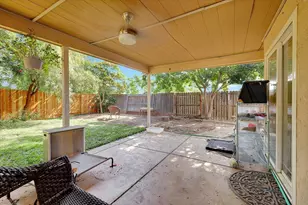 4045 Beaver Creek Ct, Antelope, CA 95843 - Photo 4