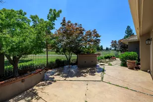 9516 Golf Course Ln, Elk Grove, CA 95758 - Photo 62