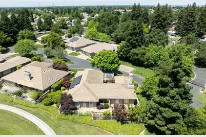 9516 Golf Course Lane, Elk Grove, CA 95758 - Photo 4