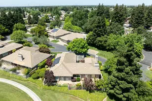 9516 Golf Course Ln, Elk Grove, CA 95758 - Photo 4