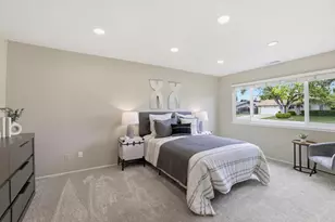 8538 Everglade Dr, Sacramento, CA 95826 - Photo 18