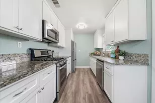 2865 26th Ave, Sacramento, CA 95820 - Photo 18