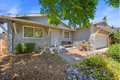 2865 26th Avenue, Sacramento, CA 95820 - Photo 2