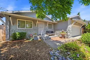 2865 26th Ave, Sacramento, CA 95820 - Photo 2
