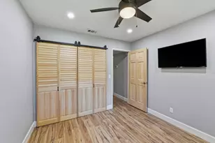 7997 La Riviera Dr, Sacramento, CA 95826 - Photo 24