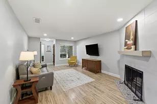 7997 La Riviera Dr, Sacramento, CA 95826 - Photo 4