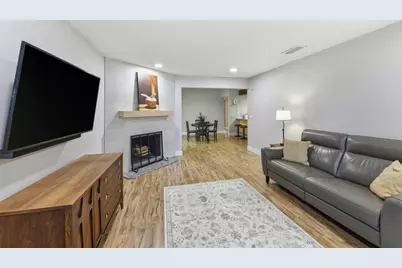 7997 La Riviera Drive, Sacramento, CA 95826 - Photo 6