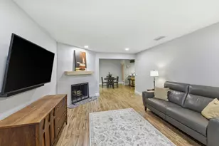 7997 La Riviera Dr, Sacramento, CA 95826 - Photo 6