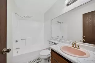 7033 Tristan Cir, Stockton, CA 95210 - Photo 18