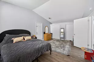 137 Majorca Cir, Sacramento, CA 95823 - Photo 16