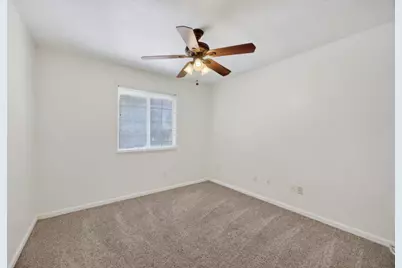 6510 Kenbridge Street, Elk Grove, CA 95758 - Photo 32