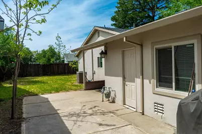 2825 Normington Drive, Sacramento, CA 95833 - Photo 2