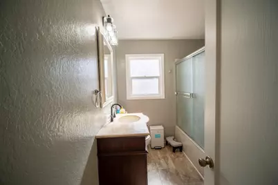 1956 Elmwood Avenue, Stockton, CA 95204 - Photo 12