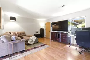 33 Simmons Way, Davis, CA 95616 - Photo 18