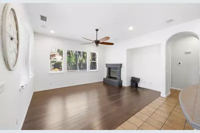 9445 Loire Valley Way, Elk Grove, CA 95624 - Photo 10
