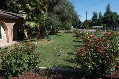 2206 Idaho Avenue, Stockton, CA 95204 - Photo 4