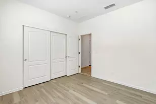 9471 Pasaje Pl, Elk Grove, CA 95624 - Photo 30