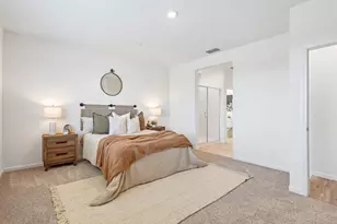 9471 Pasaje Pl, Elk Grove, CA 95624 - Photo 34