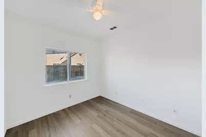 8647 Little Wood Circle, Elk Grove, CA 95624 - Photo 26