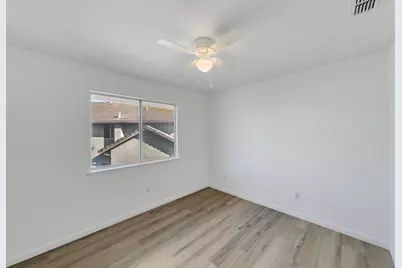 8647 Little Wood Circle, Elk Grove, CA 95624 - Photo 36