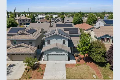 1027 Heritage Way, Yuba City, CA 95991 - Photo 2