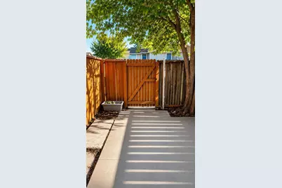 5816 Shadow Creek Drive #3, Sacramento, CA 95841 - Photo 18