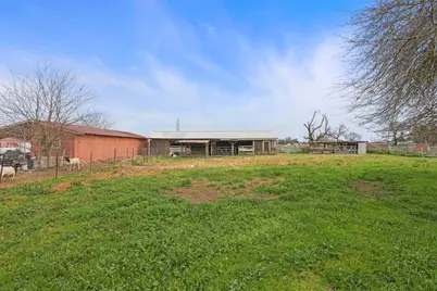8595 Bradshaw Road, Elk Grove, CA 95624 - Photo 28