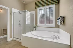 3001 Demartini Dr, Roseville, CA 95661 - Photo 30