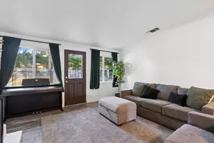 953 Sharian St, West Sacramento, CA 95605 - Photo 6