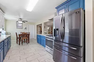 1214 E Mesa Ave, Fresno, CA 93710 - Photo 2
