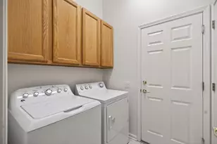 4597 Coach Lamp Ln, Roseville, CA 95747 - Photo 14