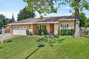 7064 Riverside Blvd, Sacramento, CA 95831 - Photo 2