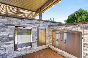7064 Riverside Blvd, Sacramento, CA 95831 - Photo 44