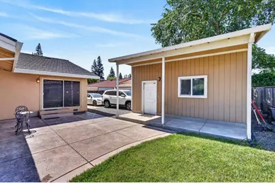 7064 Riverside Boulevard, Sacramento, CA 95831 - Photo 50