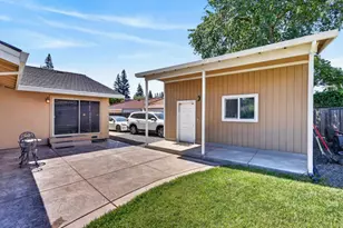7064 Riverside Blvd, Sacramento, CA 95831 - Photo 50
