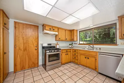10650 Pine Hill Drive, Grass Valley, CA 95945 - Photo 14