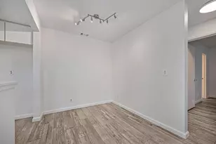 2541 Fulton Square Ln, Sacramento, CA 95821 - Photo 12