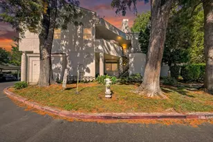 2541 Fulton Square Ln, Sacramento, CA 95821 - Photo 2