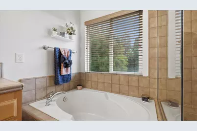 6070 Orchard View Drive, Elk Grove, CA 95757 - Photo 26