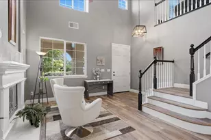 6070 Orchard View Dr, Elk Grove, CA 95757 - Photo 8