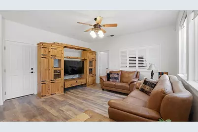 6070 Orchard View Drive, Elk Grove, CA 95757 - Photo 18